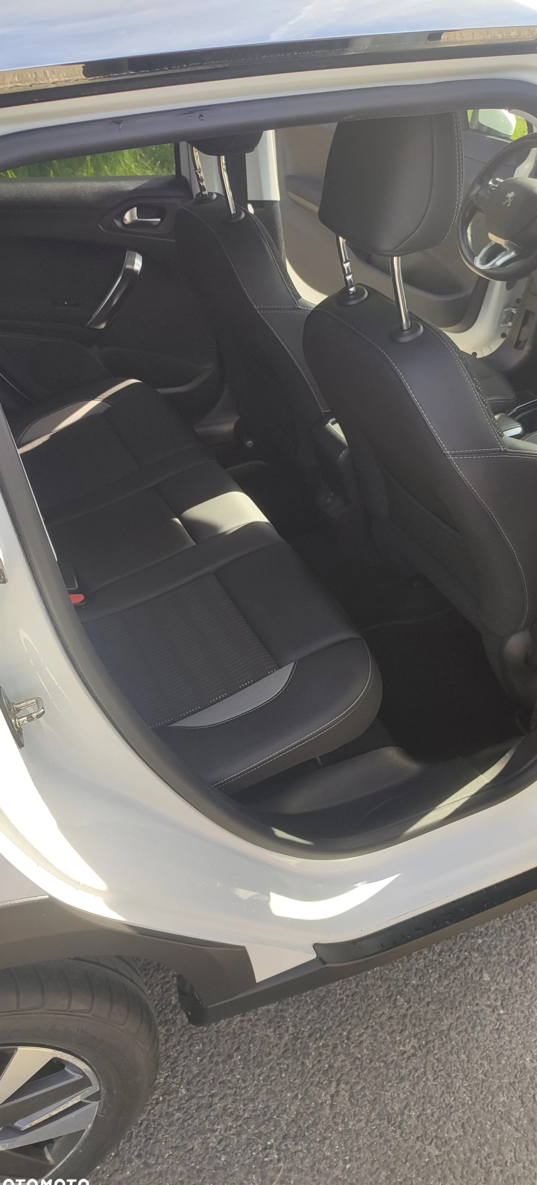 Peugeot 2008 cena 46900 przebieg: 171250, rok produkcji 2018 z Zawiercie małe 254